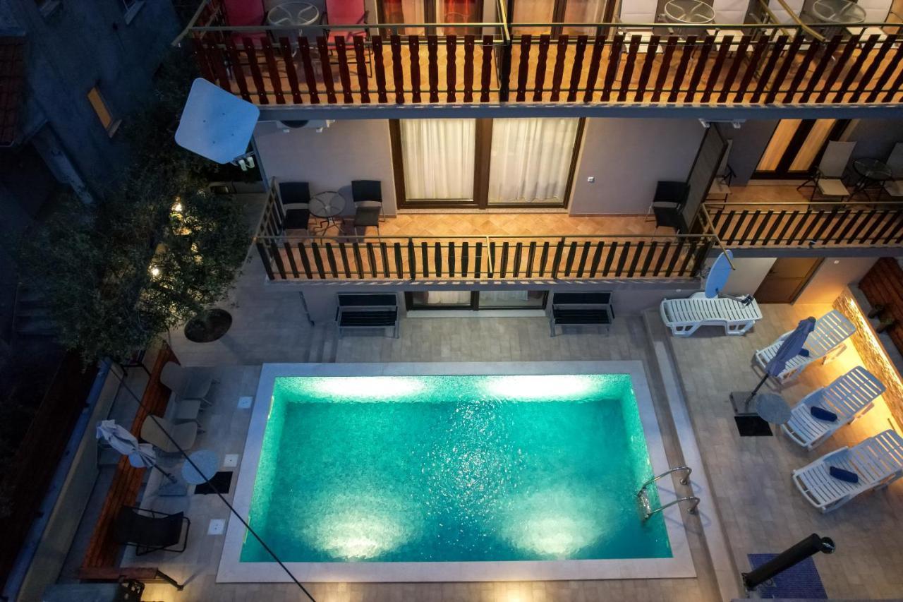 Pool Apartments Julia زادار المظهر الخارجي الصورة