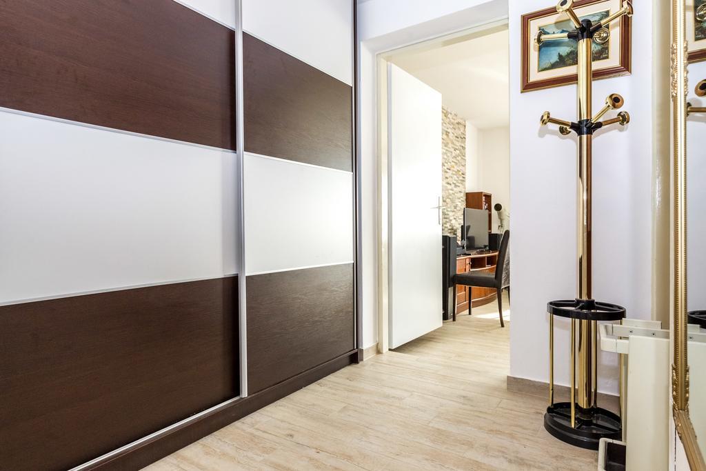 Pool Apartments Julia زادار المظهر الخارجي الصورة