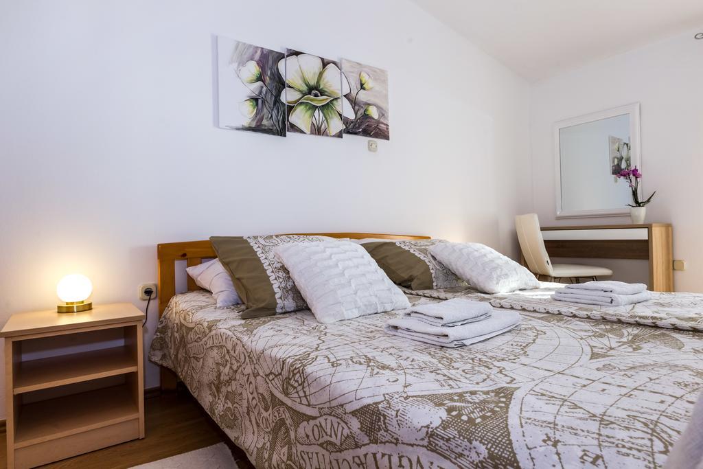 Pool Apartments Julia زادار المظهر الخارجي الصورة