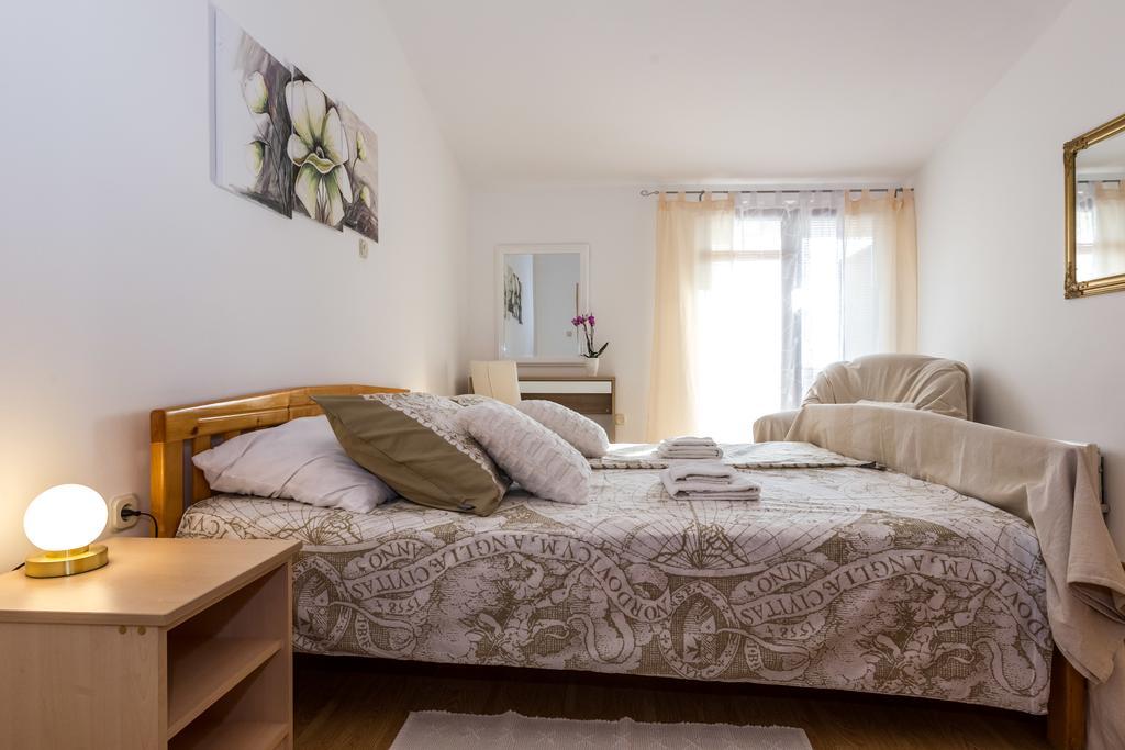 Pool Apartments Julia زادار المظهر الخارجي الصورة